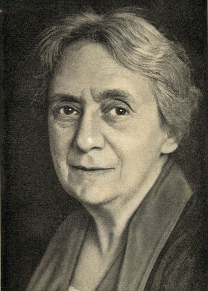 644px-HenriettaSzold